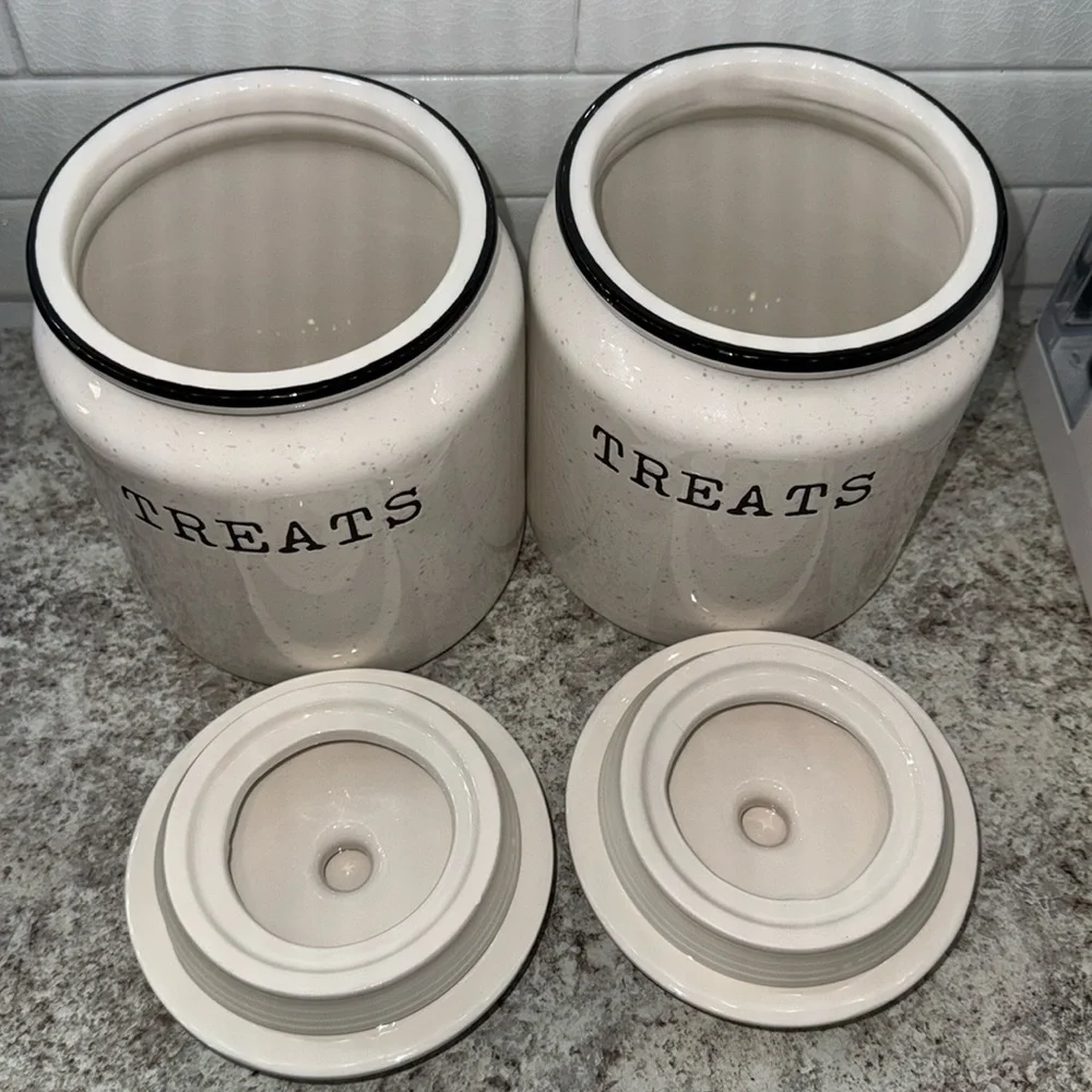 Kirkland’s Home Off White/Grey Speckled Ceramic Treat Jar Canister